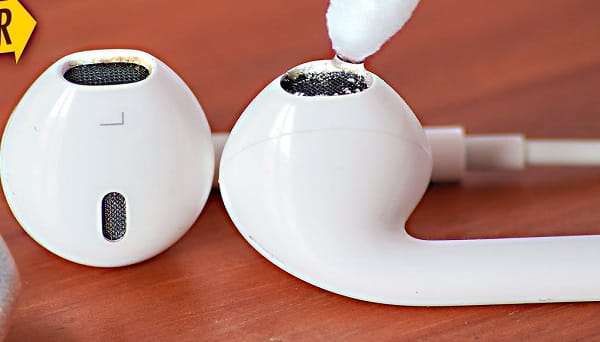 Earwax Out of Earphone Speaker Meshes